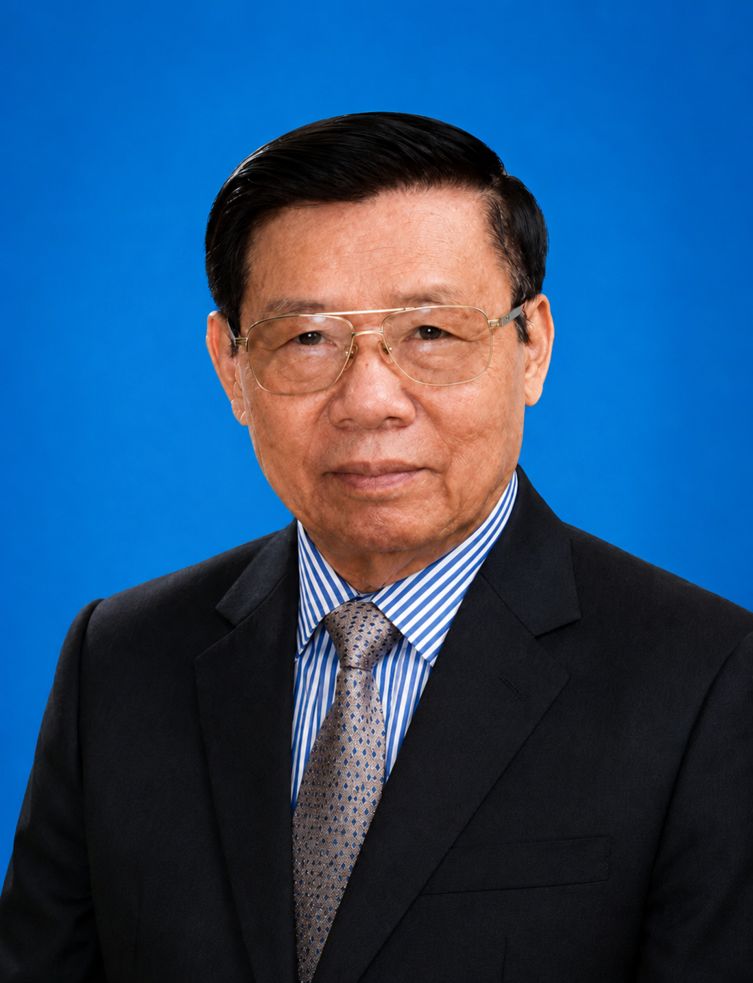 Chân dung TTND BS Nguyễn Xuân Hướng — Nguyên Chủ tịch Hội Đông y Việt Nam